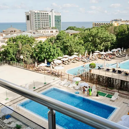 Apartment Yalta Golden Sands